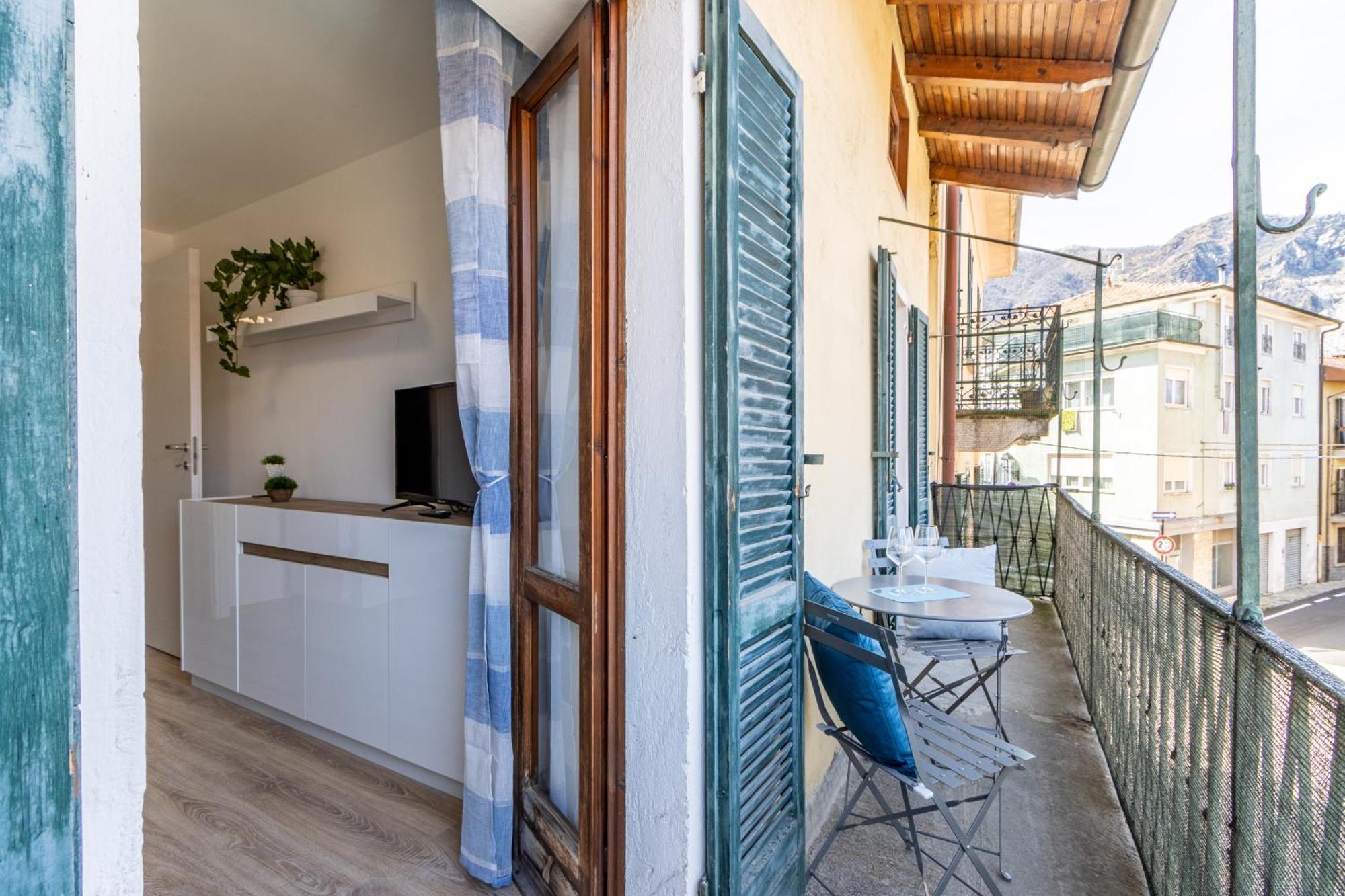 Golden Lake - Luxury Apartment ☆☆☆☆☆ - 100M From The Lake Baveno Eksteriør billede